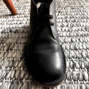 **NEW IN BOX** Bushacre 3 Black Leather Chukka Boots.